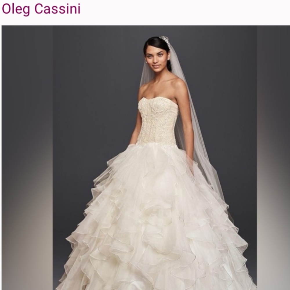 Oleg Cassini strapless ruffled skirt wedding dress, size 4, CWG468